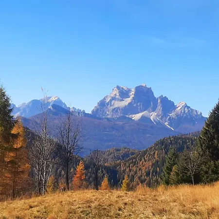 Campo Base Cadore Con Parcheggio Auto E Garage Moto *